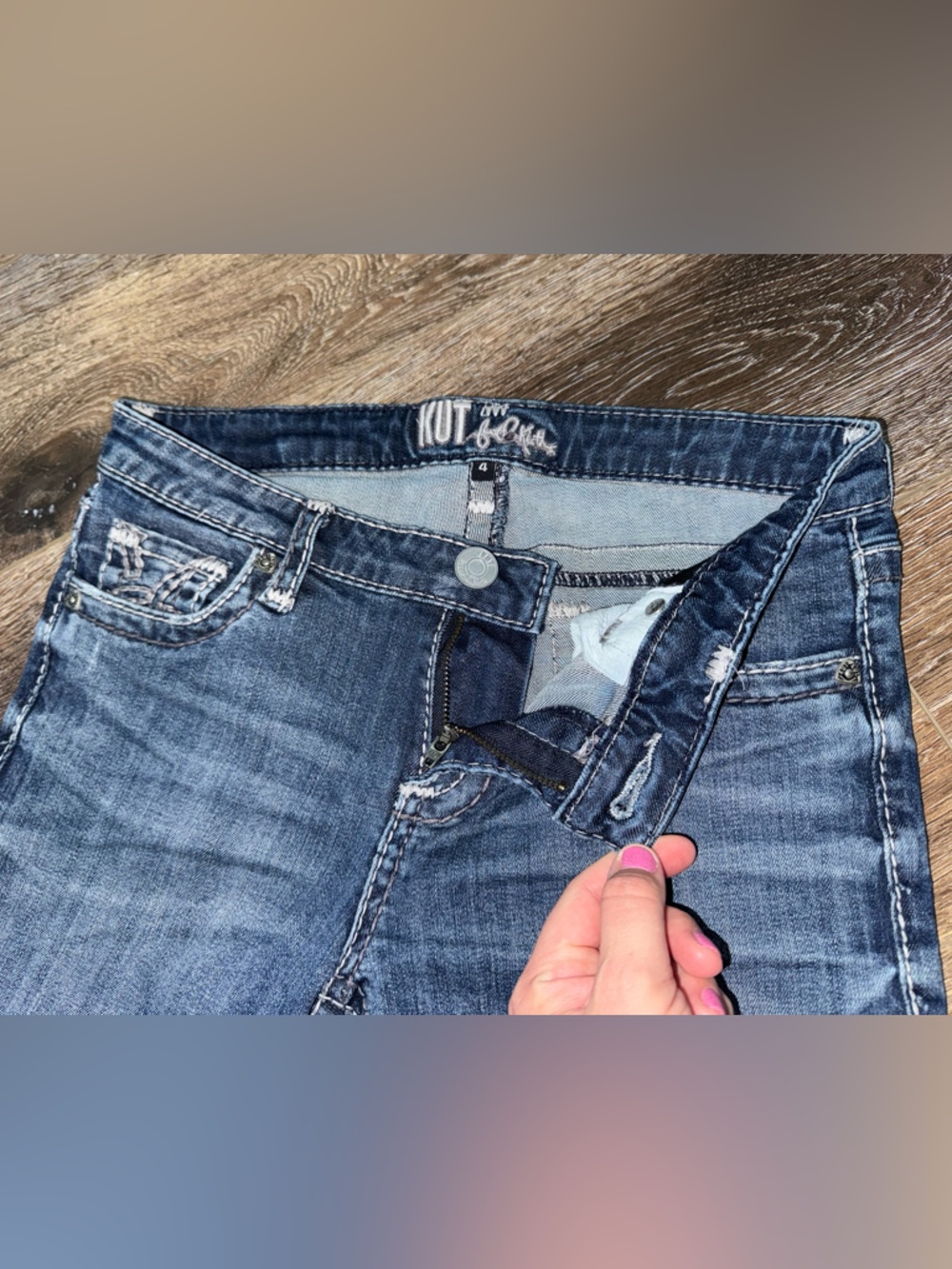 Kut From The Kloth Medium Wash Distressed Bermuda Shorts Size 4 - Picture 6 of 11